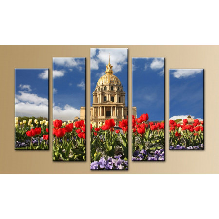Модульная картина "Лужайка тюльпанов возле собора" 80х140 M123