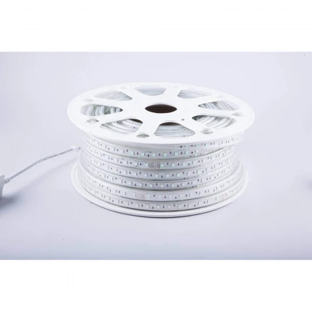 Светодиодная влагозащищенная лента Feron 11W/m 60LED/m 5050SMD RGB 50M LS706 32718 Светодиодная влагозащищенная лента Feron 11W/m 60LED/m 5050SMD RGB 50M LS706 32718