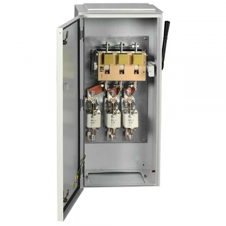 Ящик с рубильником и предохранителями ЯРП-630А-1 У1 IP54 IEK YARP-630-1-54